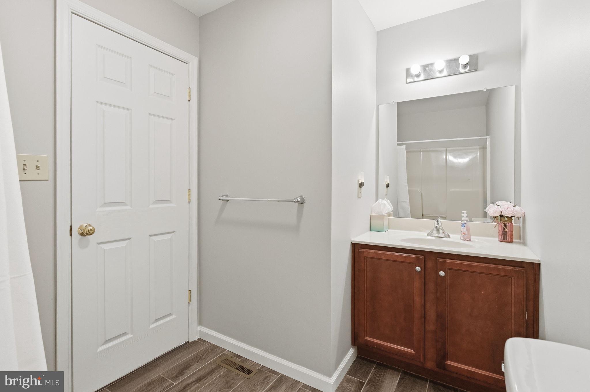 CODDINGTON VIEW - Residential