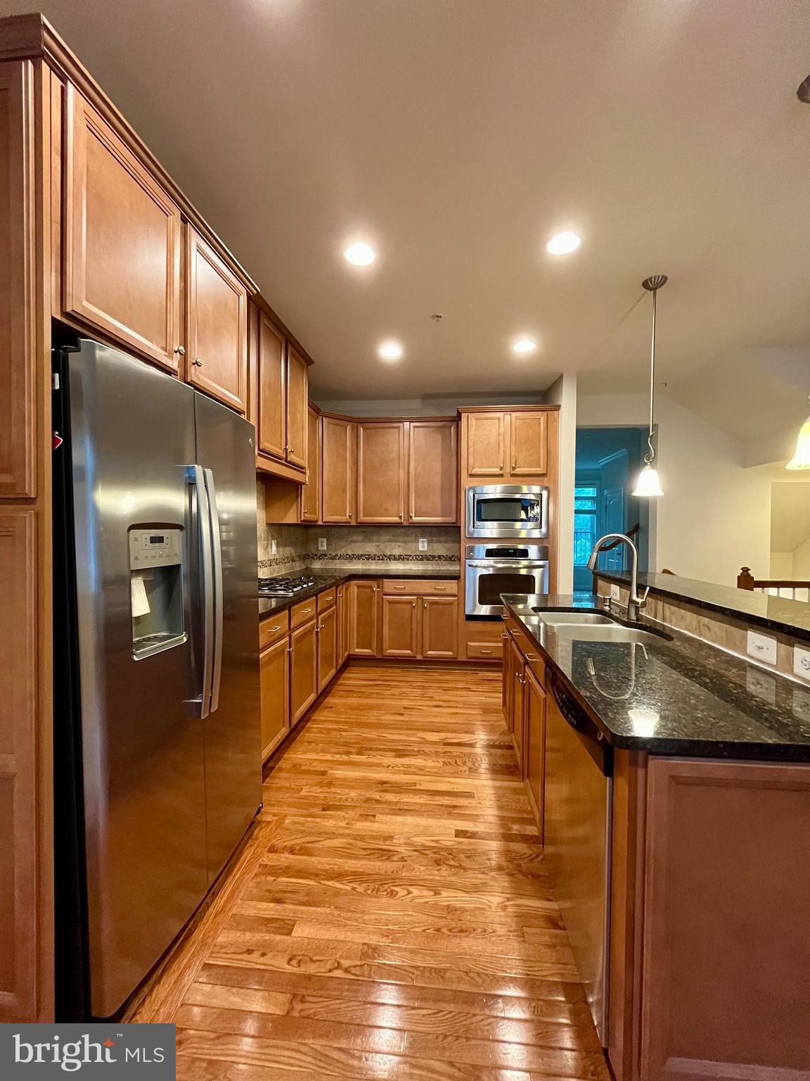 WATKINS MILL TOWN CENTER - Residential Lease