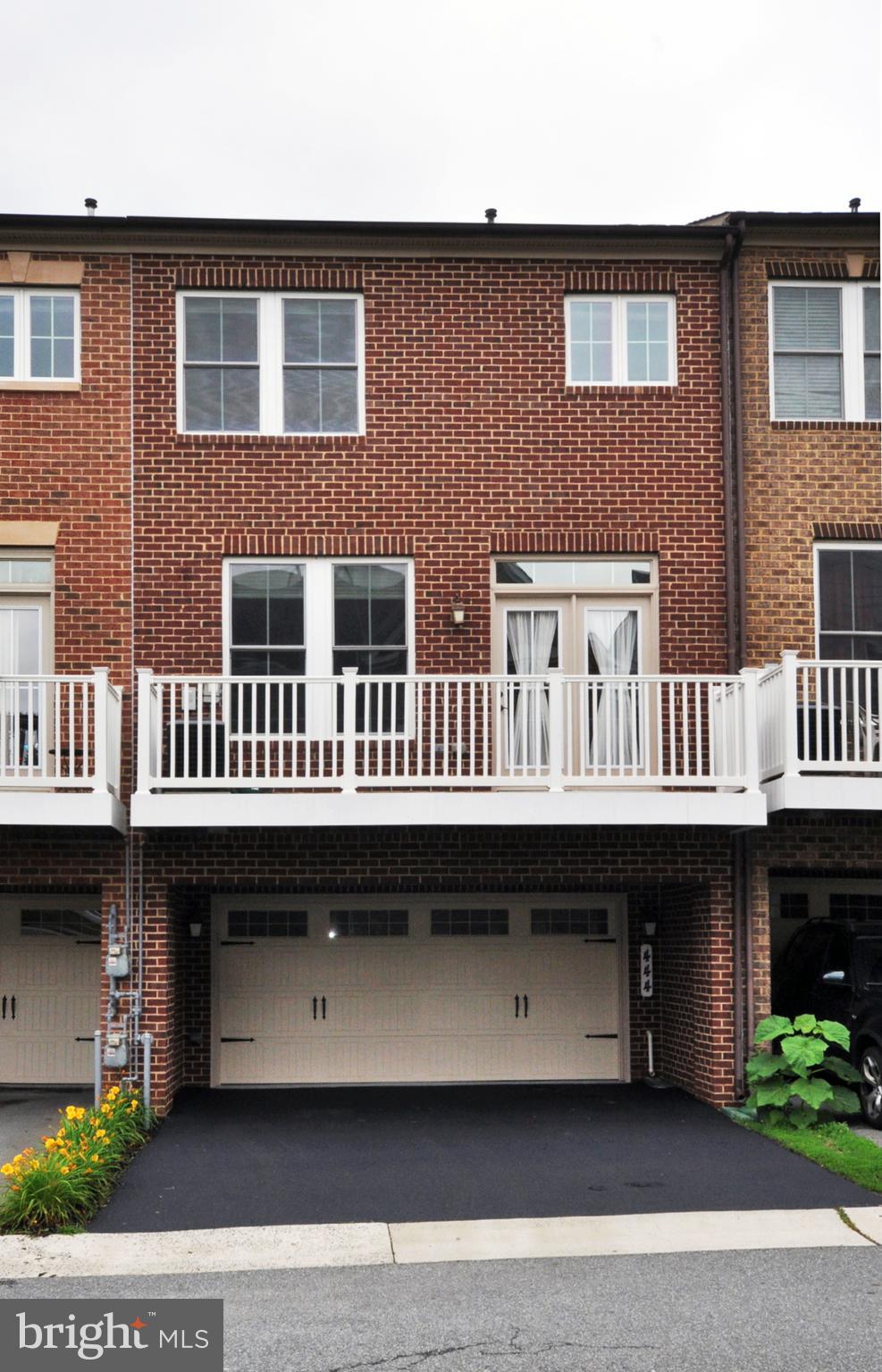 WATKINS MILL TOWN CENTER - Residential Lease