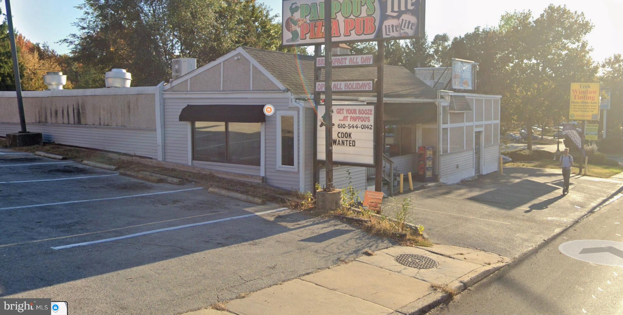 415 & 417 BALTIMORE PIKE