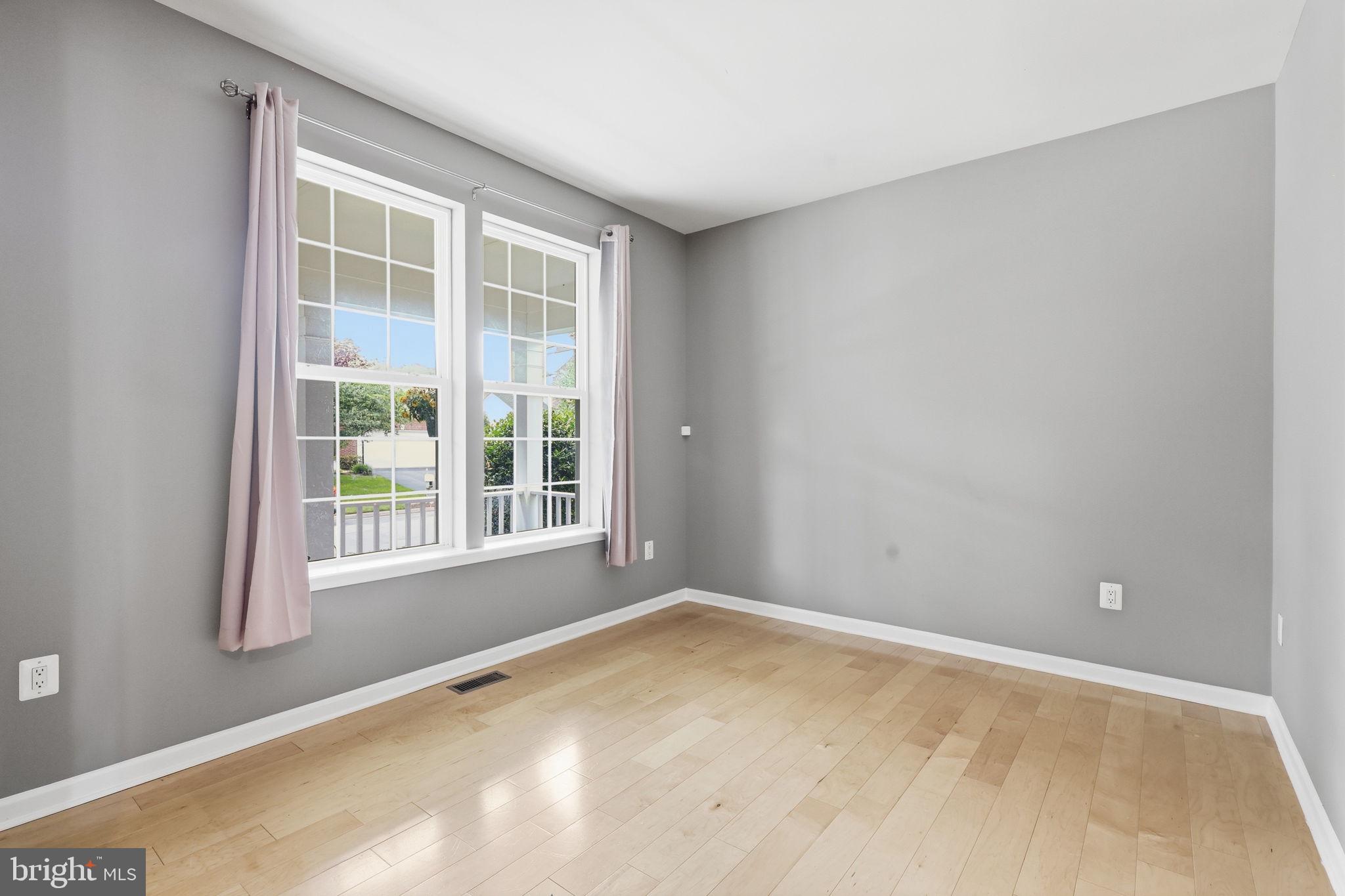 14246 LADDERBACKED DRIVE