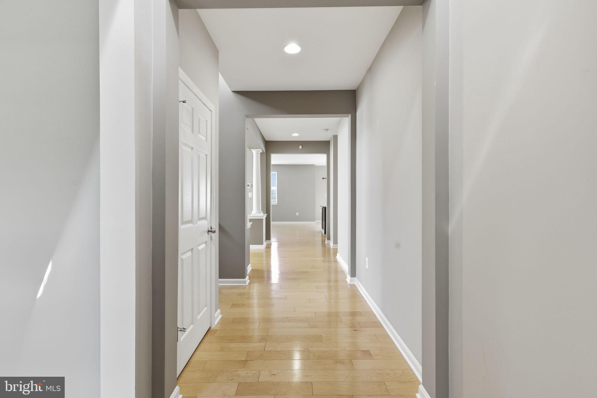 14246 LADDERBACKED DRIVE