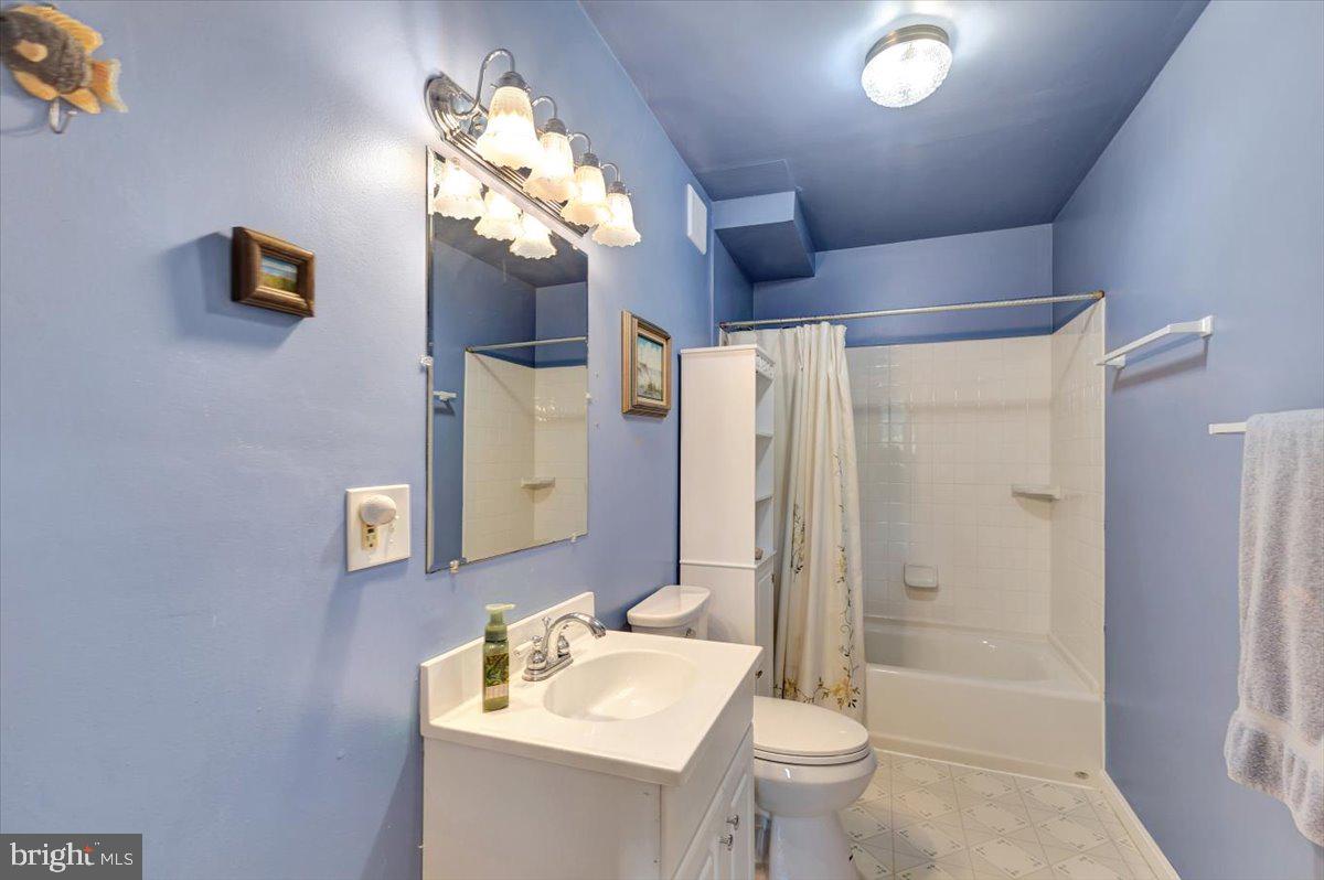 OLIVER BEACH - Residential