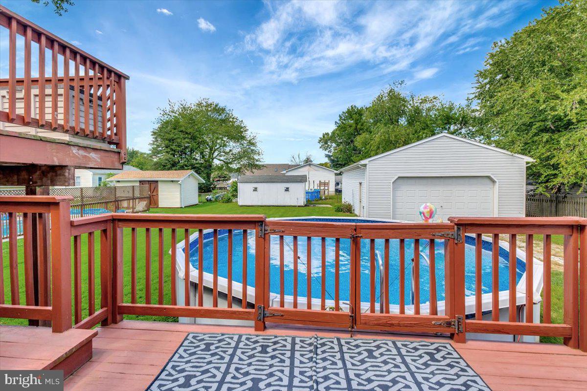 OLIVER BEACH - Residential