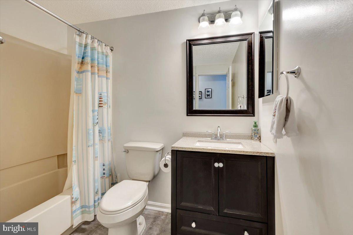 OLIVER BEACH - Residential