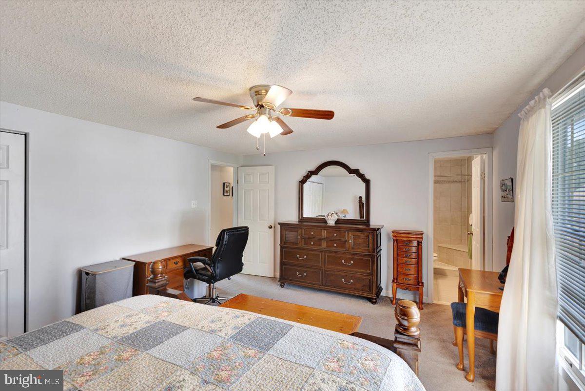 OLIVER BEACH - Residential