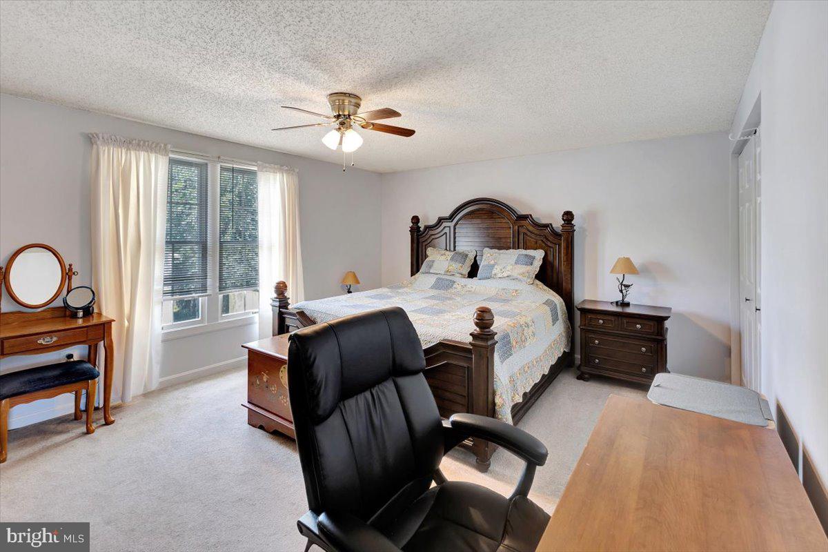 OLIVER BEACH - Residential