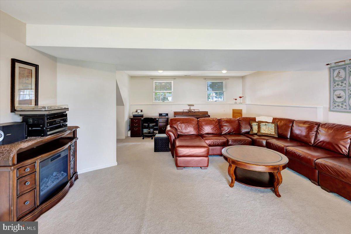 OLIVER BEACH - Residential