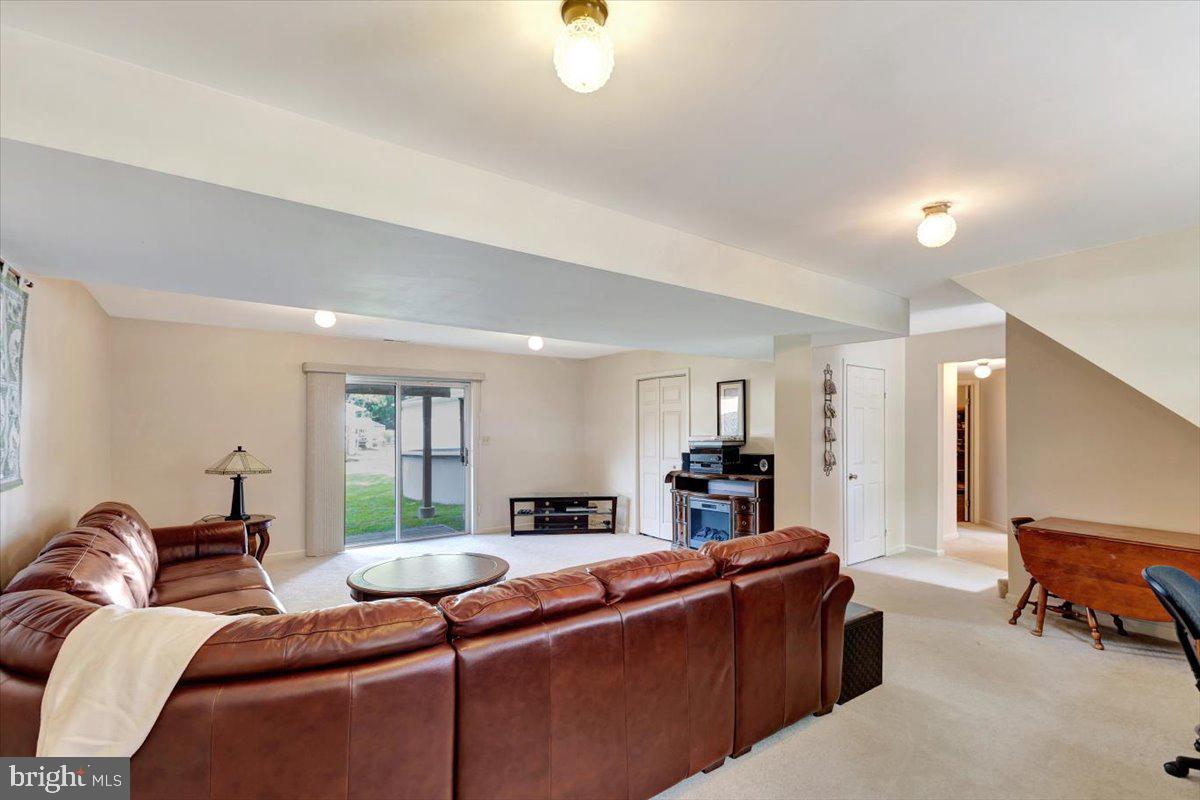 OLIVER BEACH - Residential