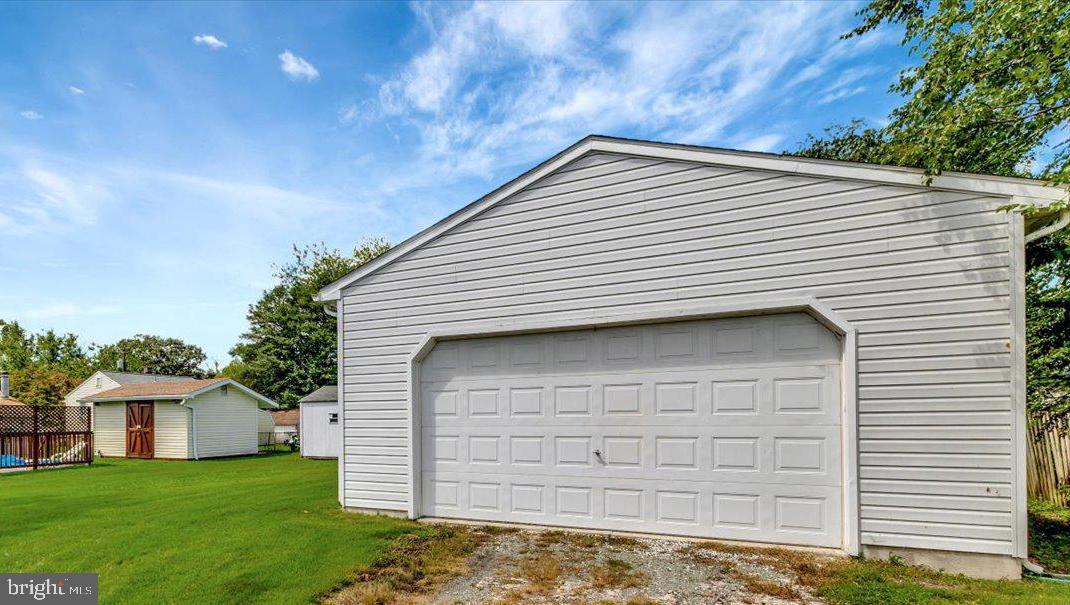 OLIVER BEACH - Residential