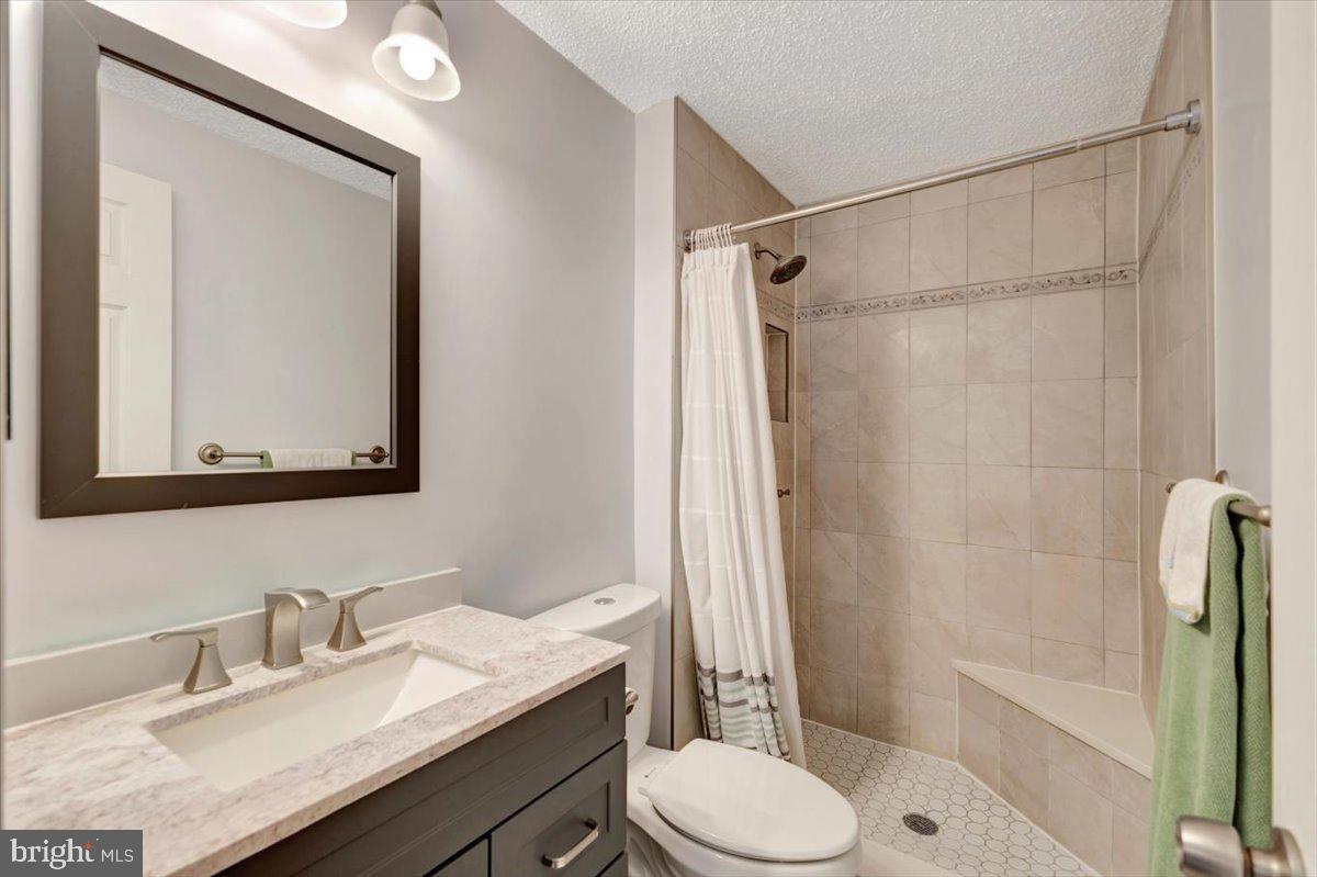 OLIVER BEACH - Residential