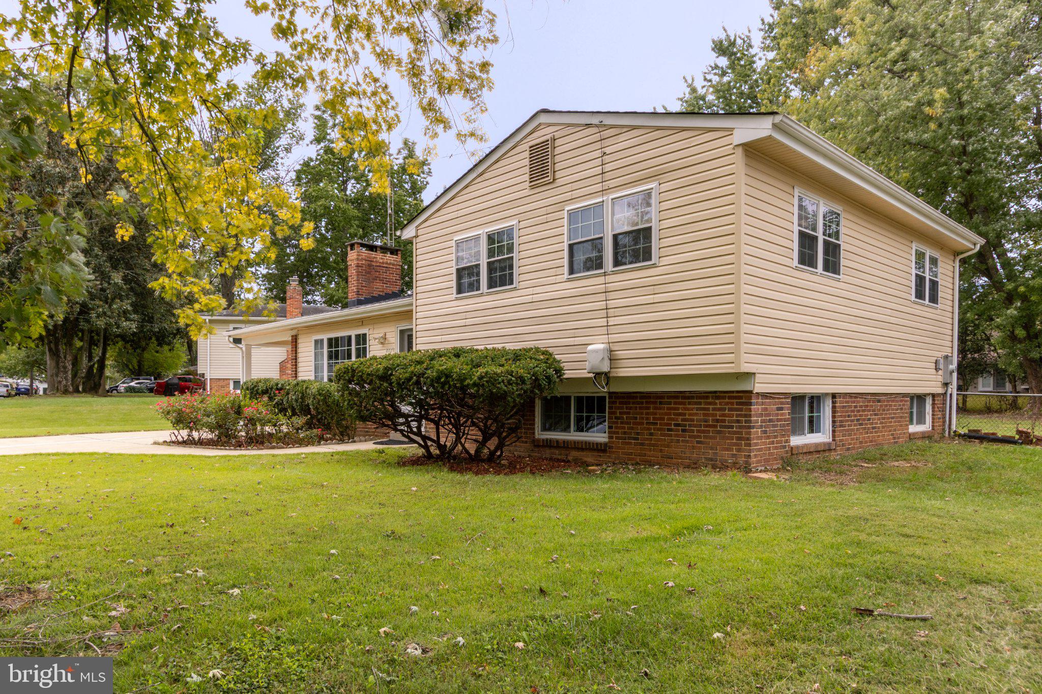 8120 NORWOOD DRIVE