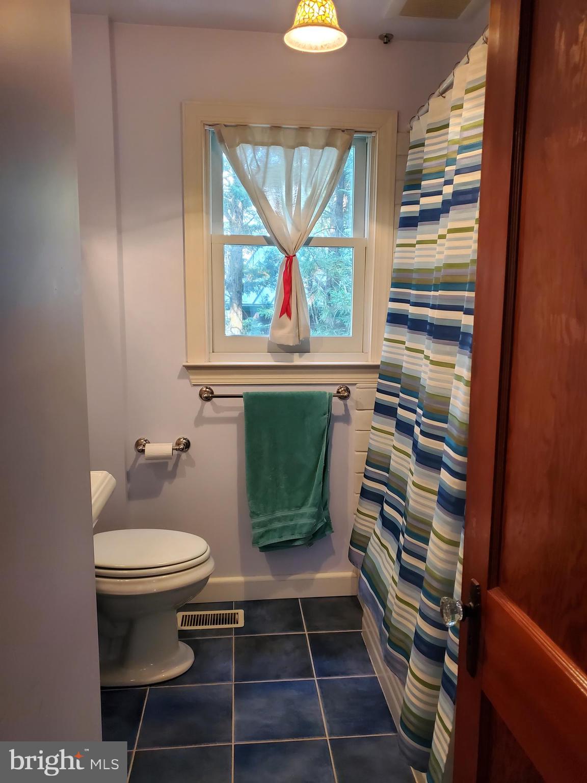 EASTPORT - Residential Lease