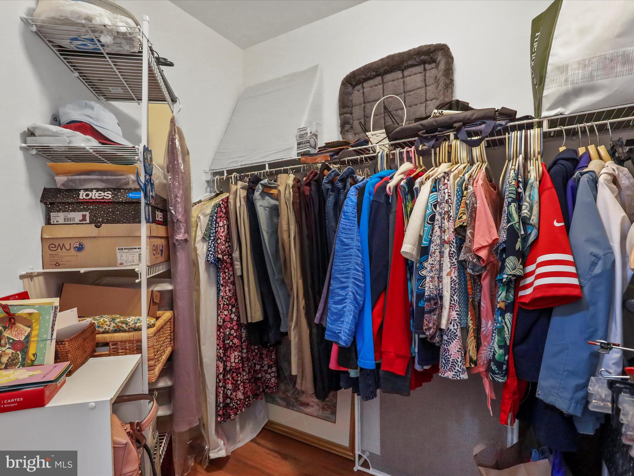 RIDGEVIEW - Residential