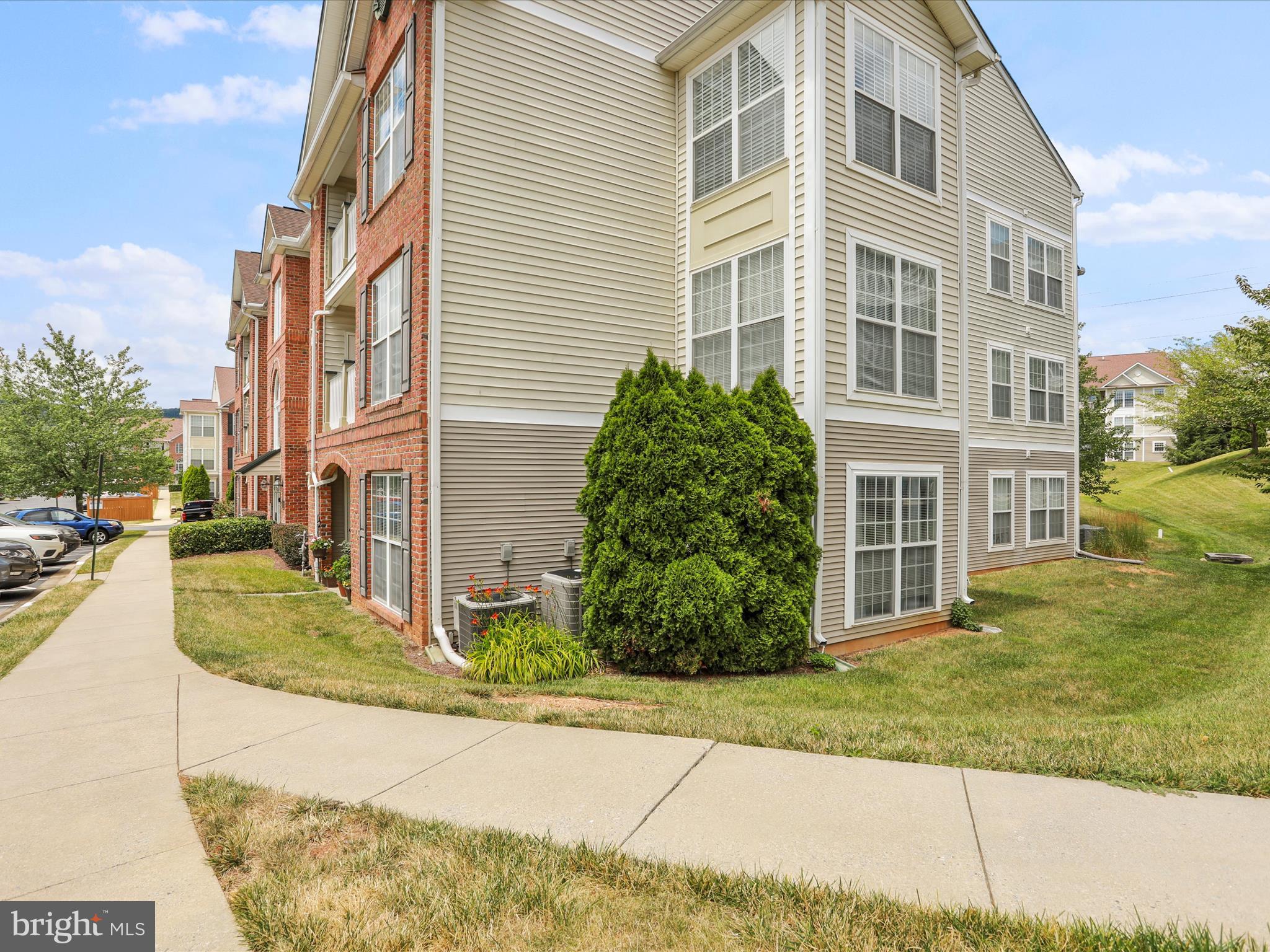 RIDGEVIEW - Residential