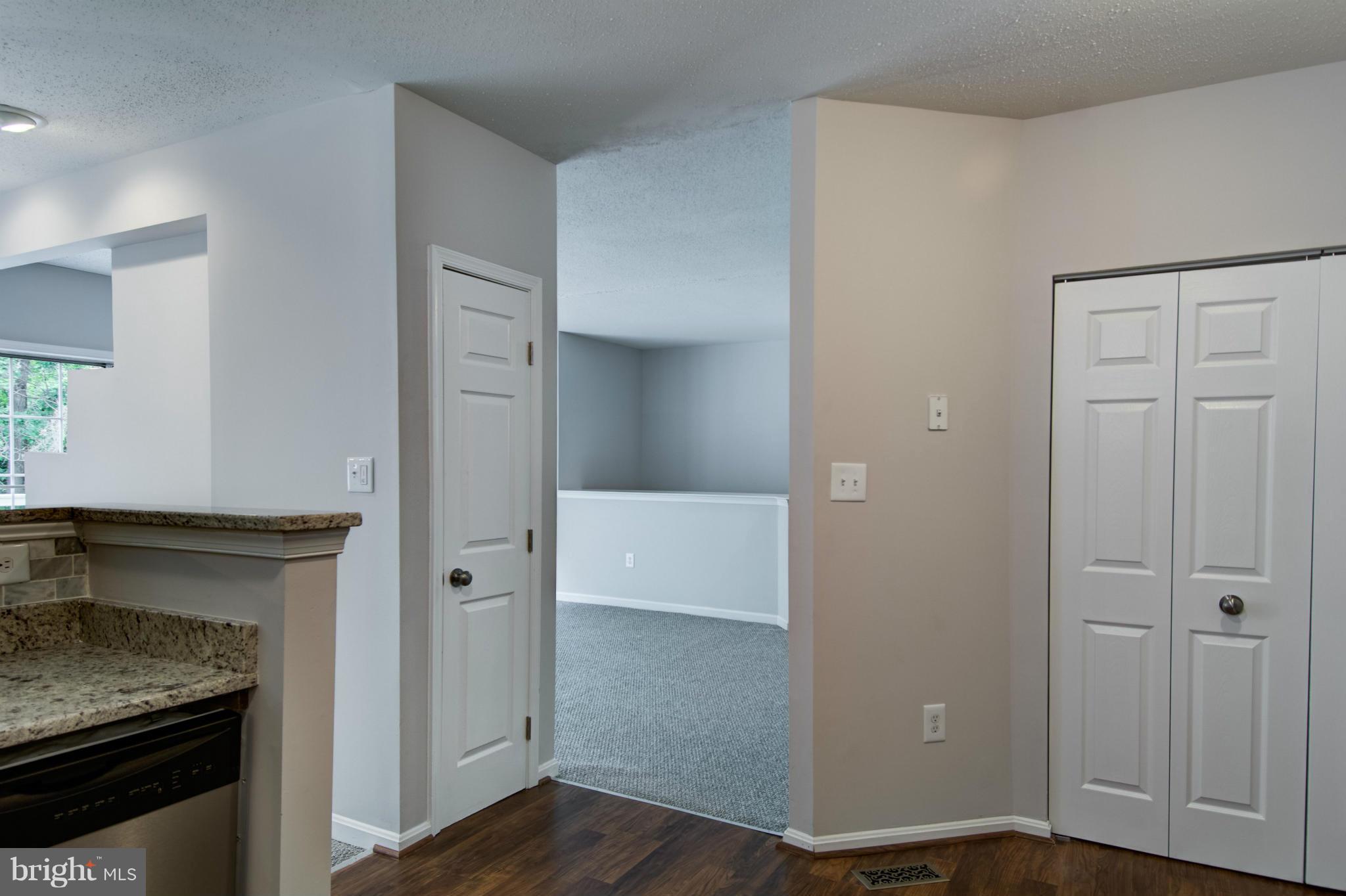 LIFESTYLE AT SULLY STATION - Residential