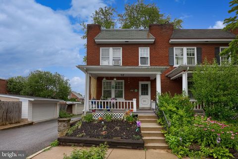 Townhouse For Sale - 841 3rd Street<br/> LANCASTER, PA 17603