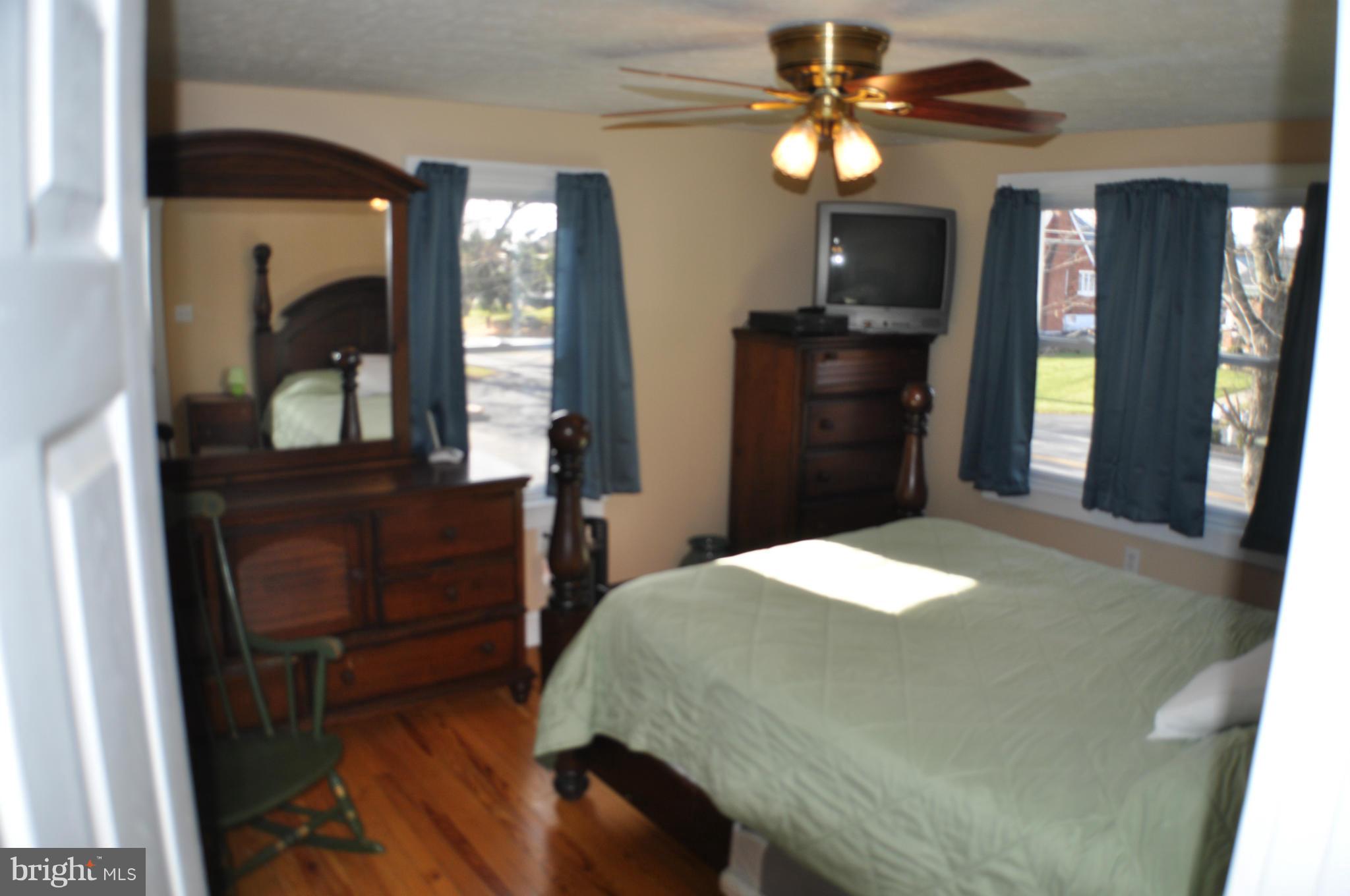 ROCK CLIFF - Residential