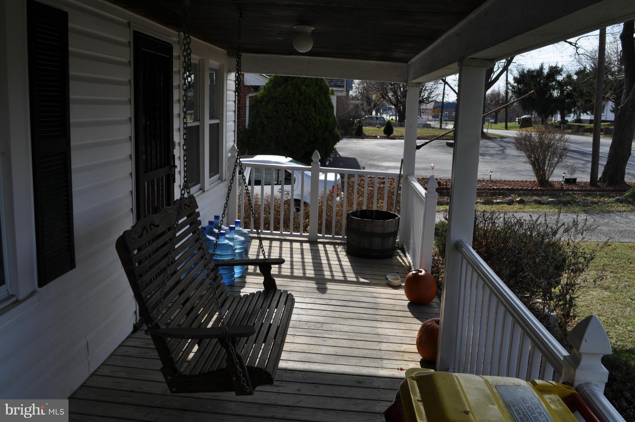 ROCK CLIFF - Residential