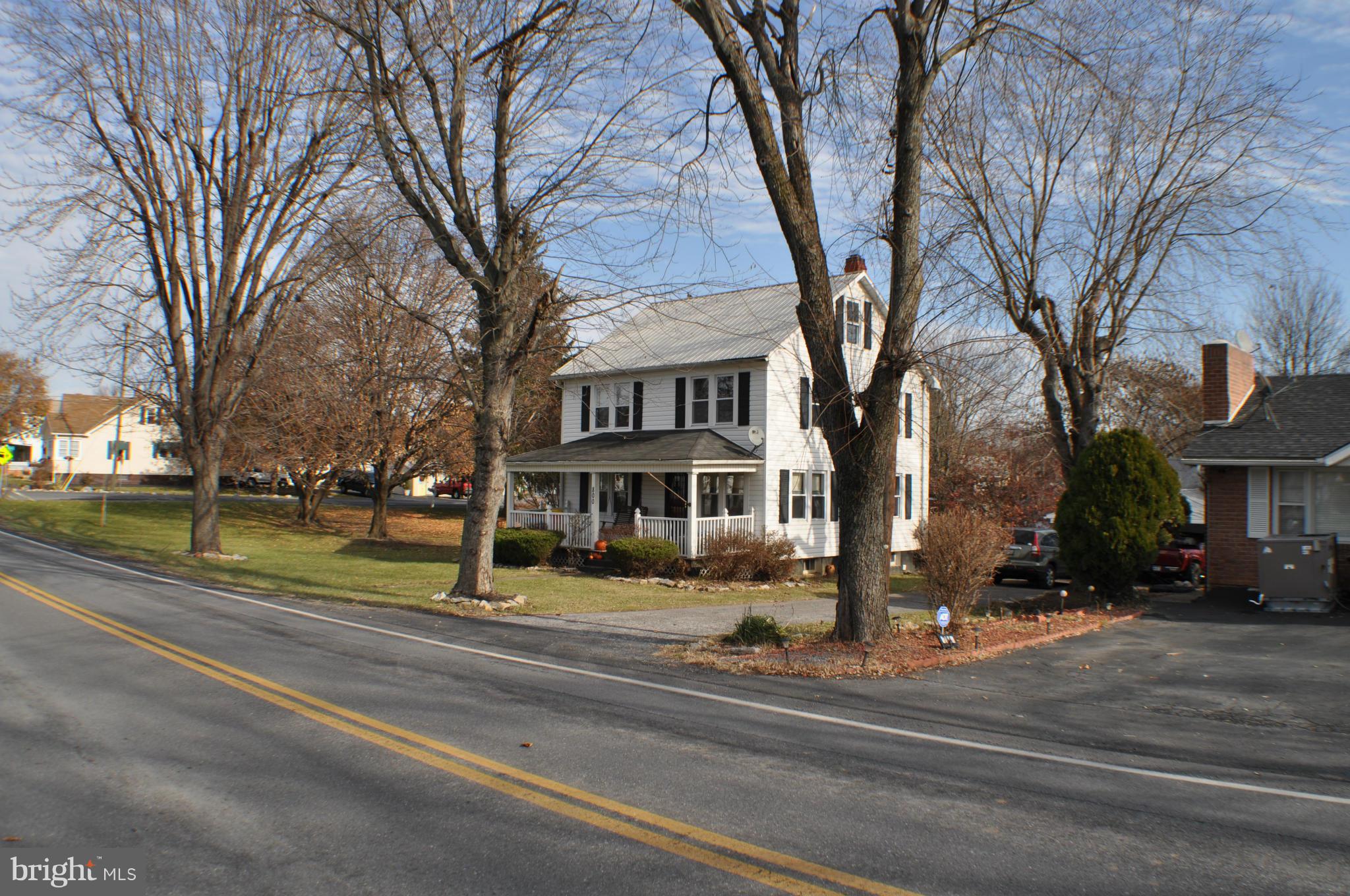ROCK CLIFF - Residential
