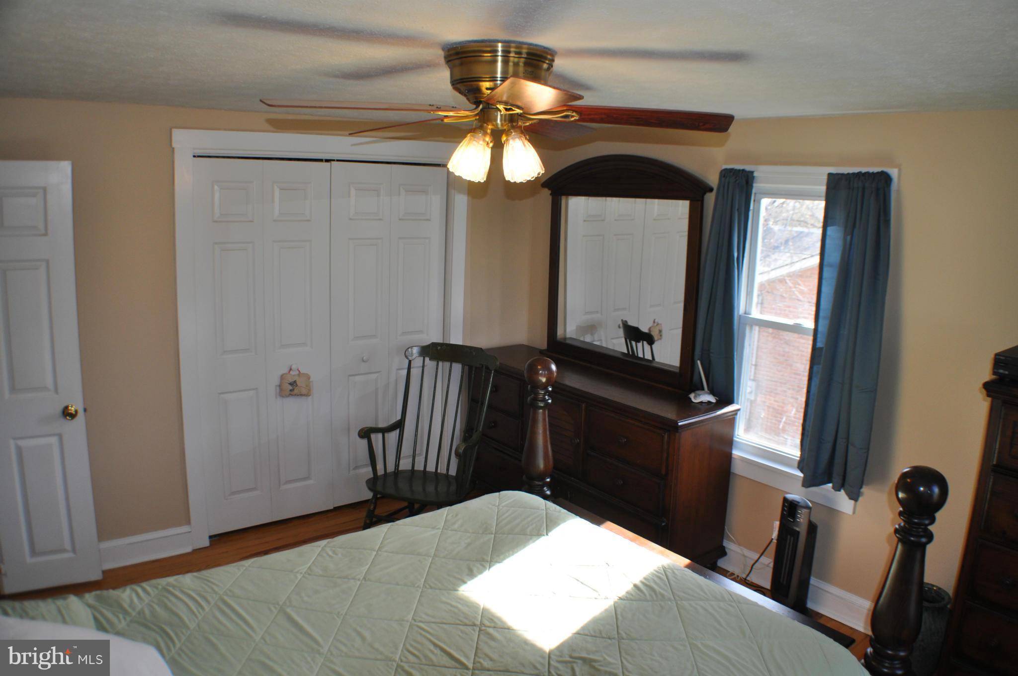 ROCK CLIFF - Residential