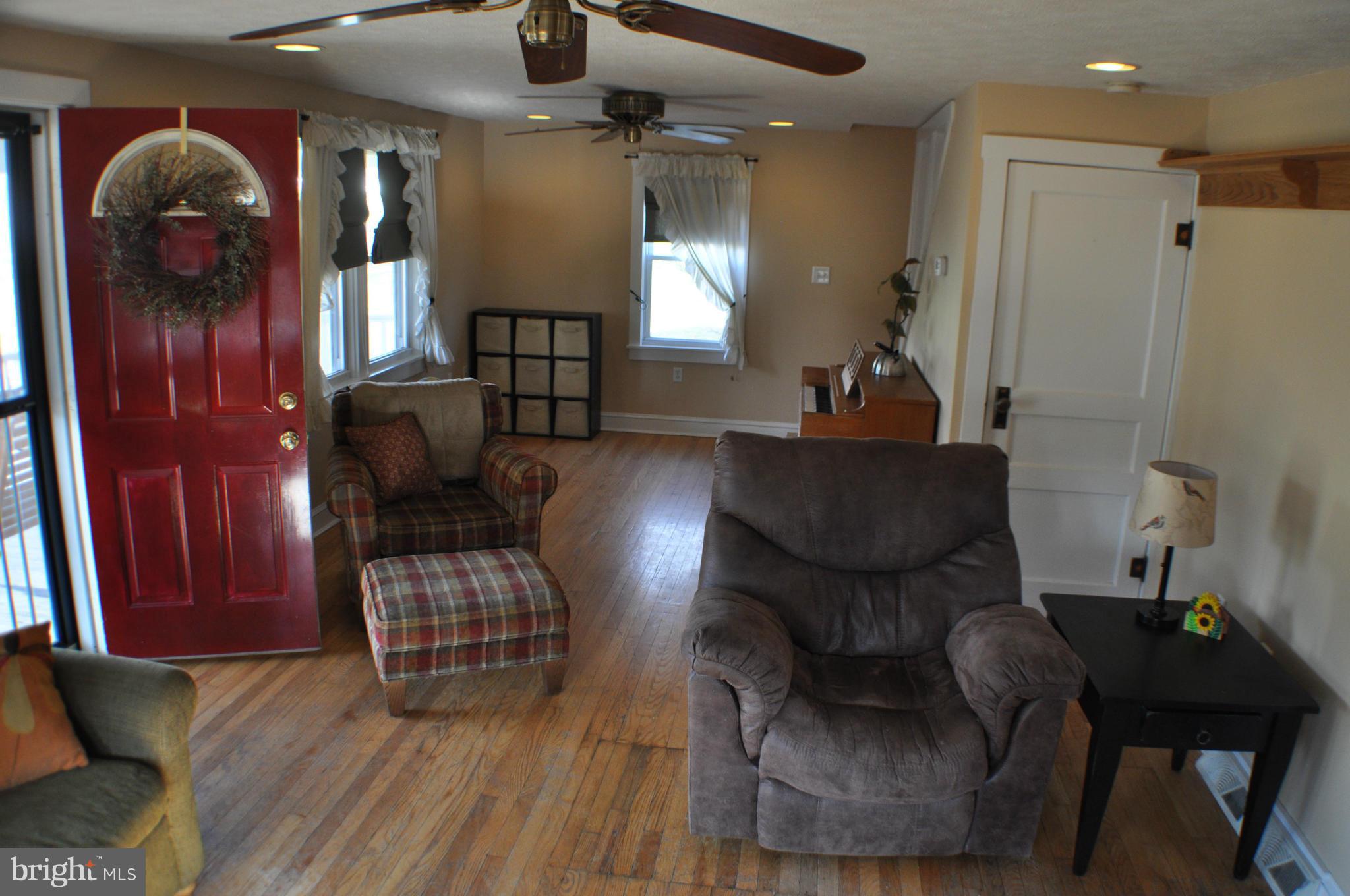 ROCK CLIFF - Residential