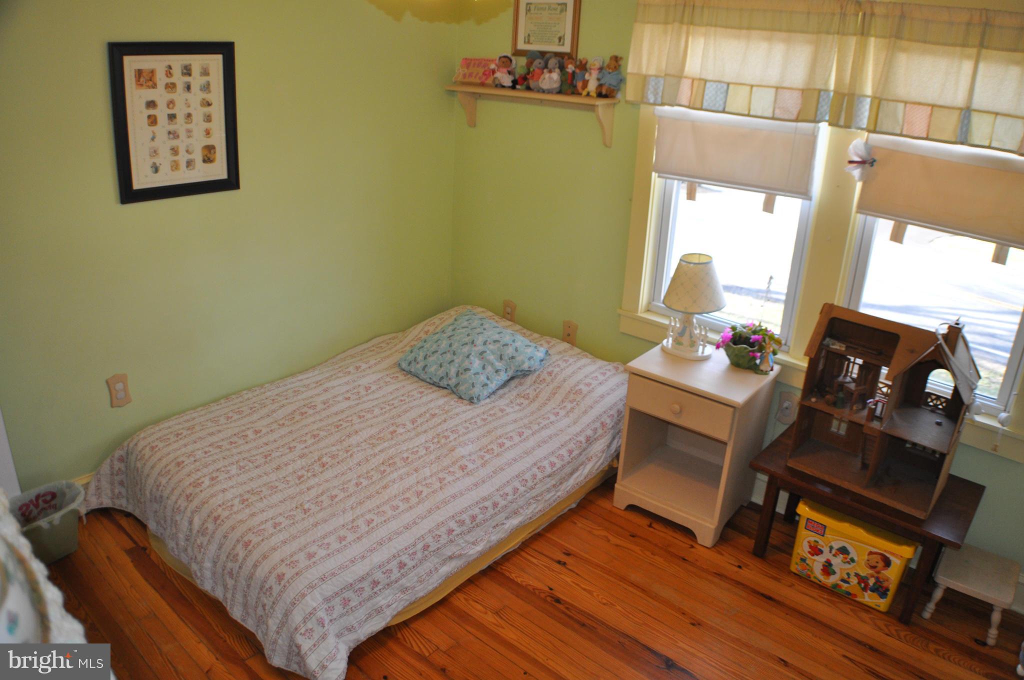 ROCK CLIFF - Residential