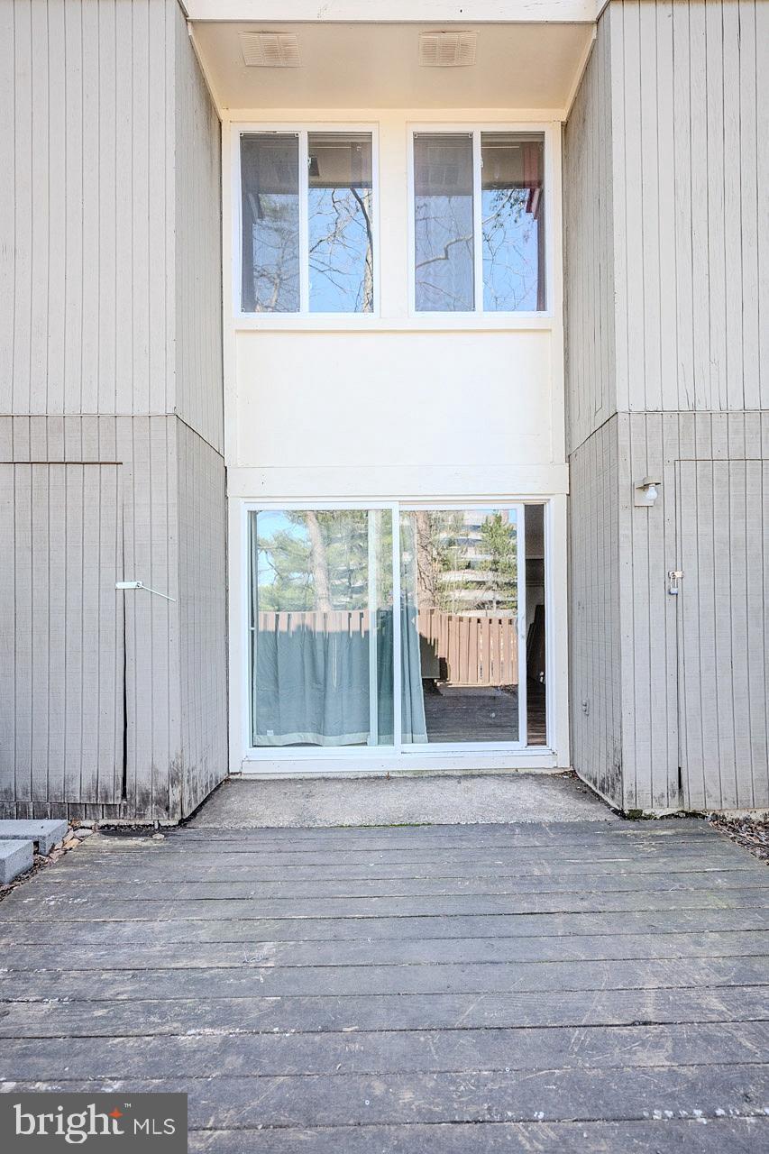 SOUTHGATE SQUARE CLUSTER - Residential Lease