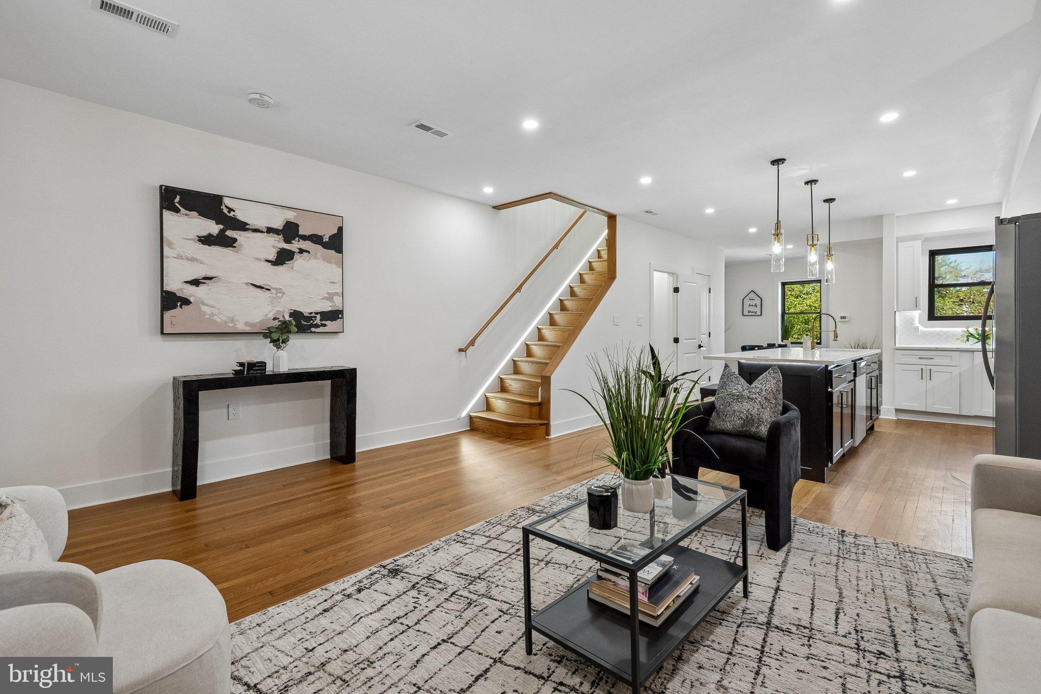 219 JEFFERSON STREET NW