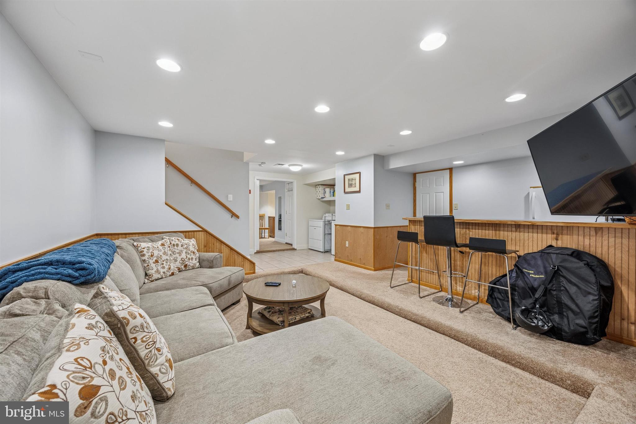 BALLINAHINCH - Residential