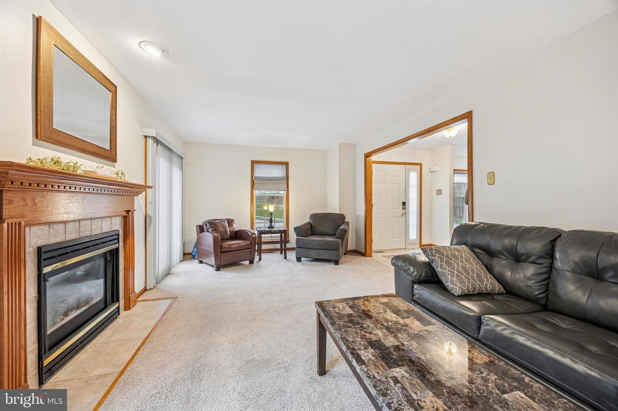 BALLINAHINCH - Residential