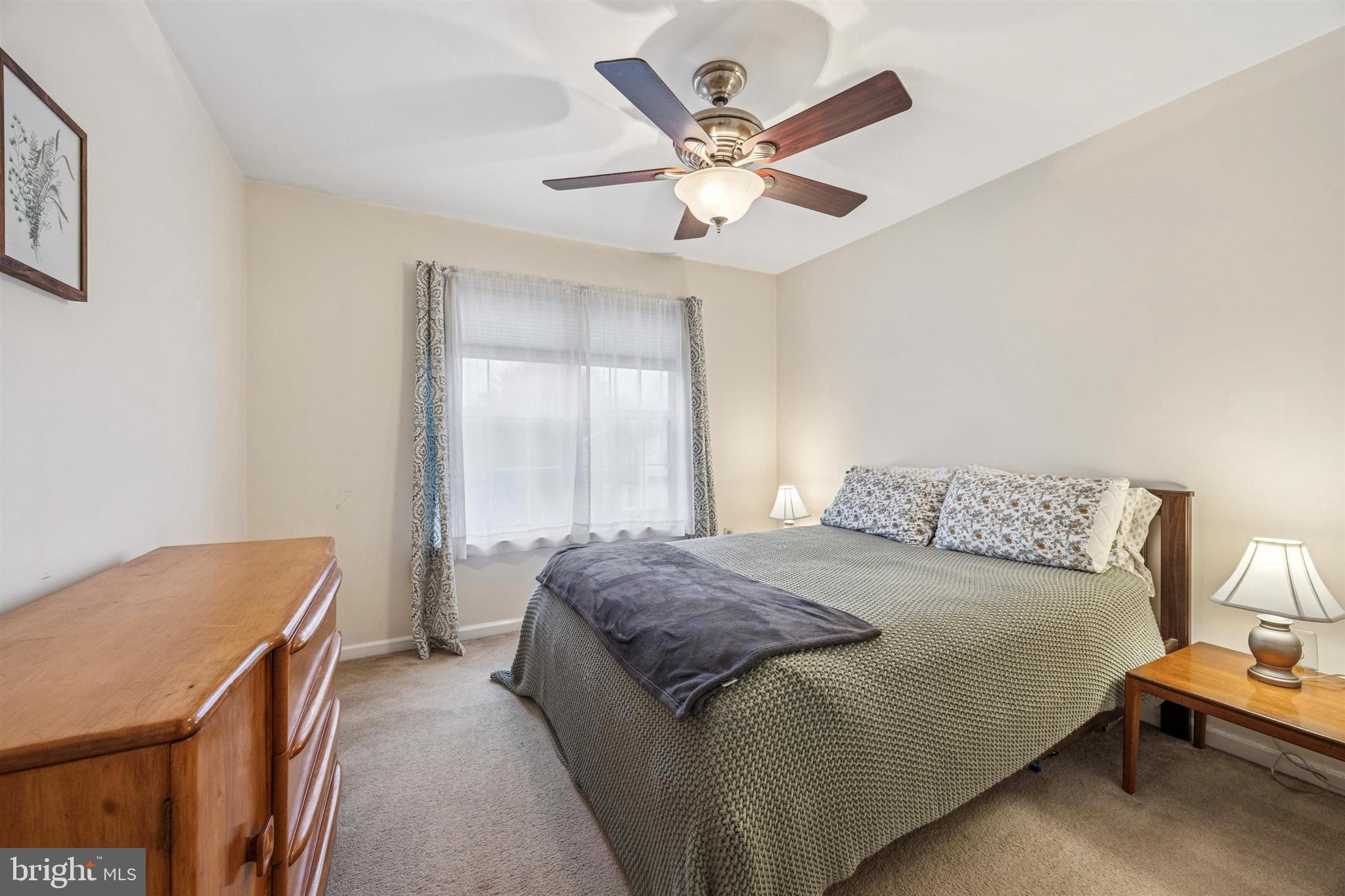 BALLINAHINCH - Residential