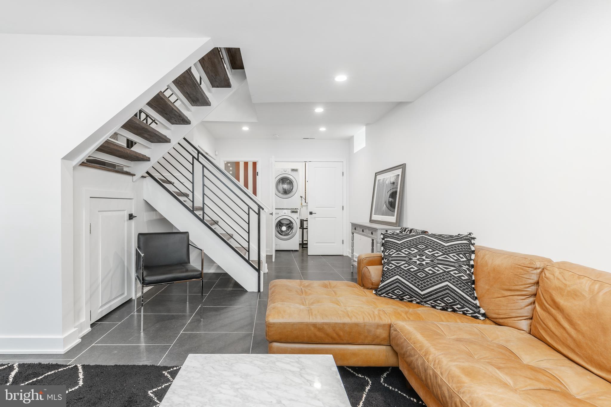 GRADUATE HOSPITAL - Residential