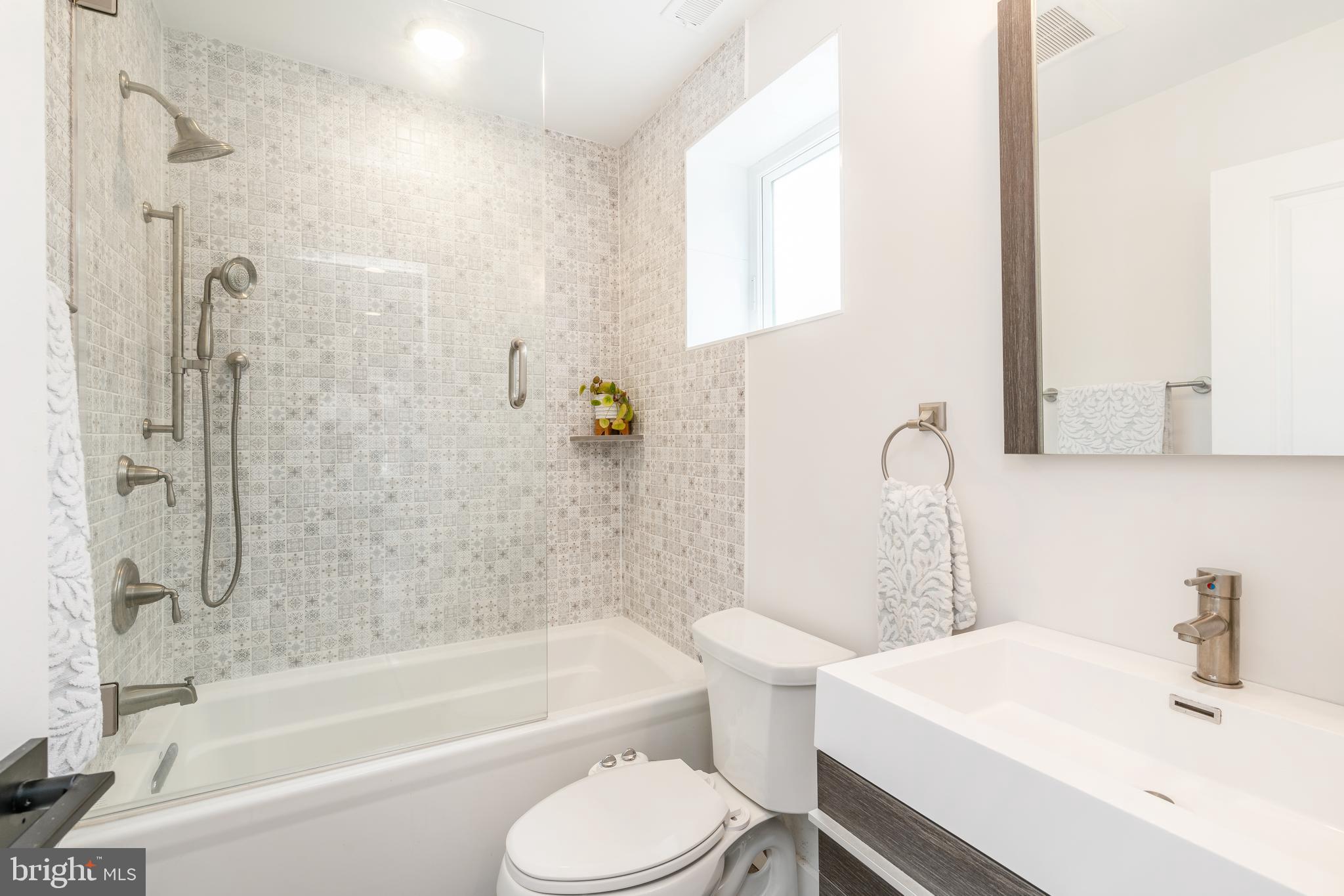 GRADUATE HOSPITAL - Residential