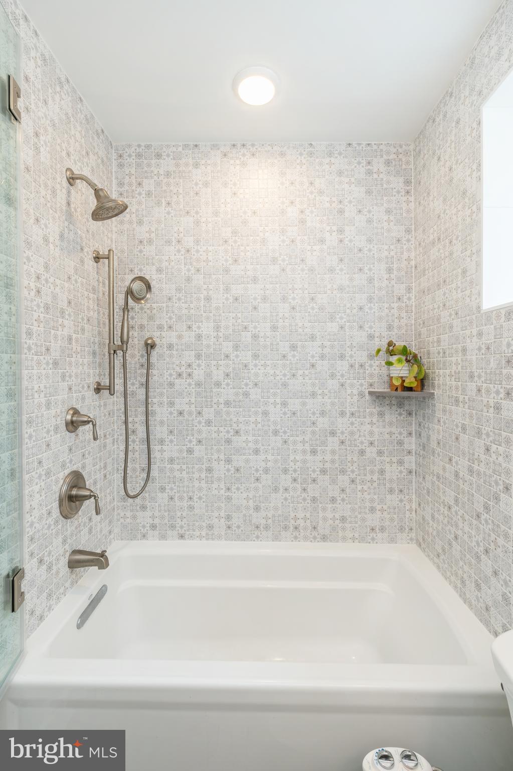 GRADUATE HOSPITAL - Residential