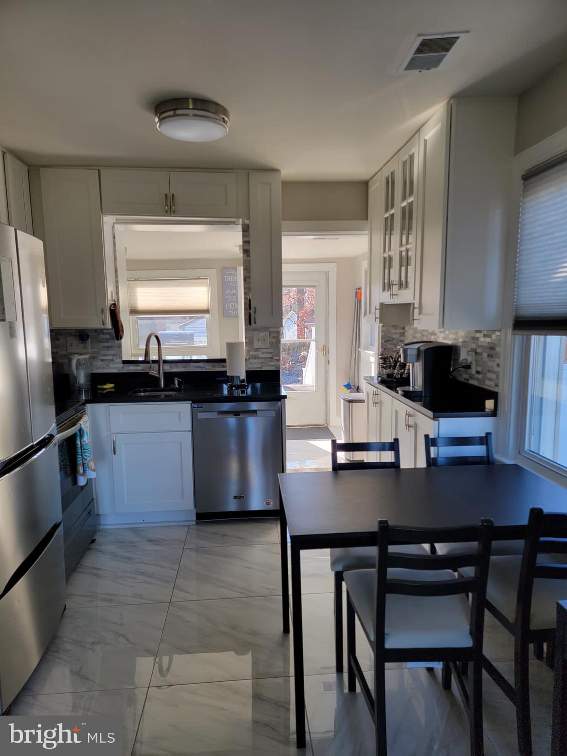 PRINCE WILLIAM PARKWAY - Residential Lease