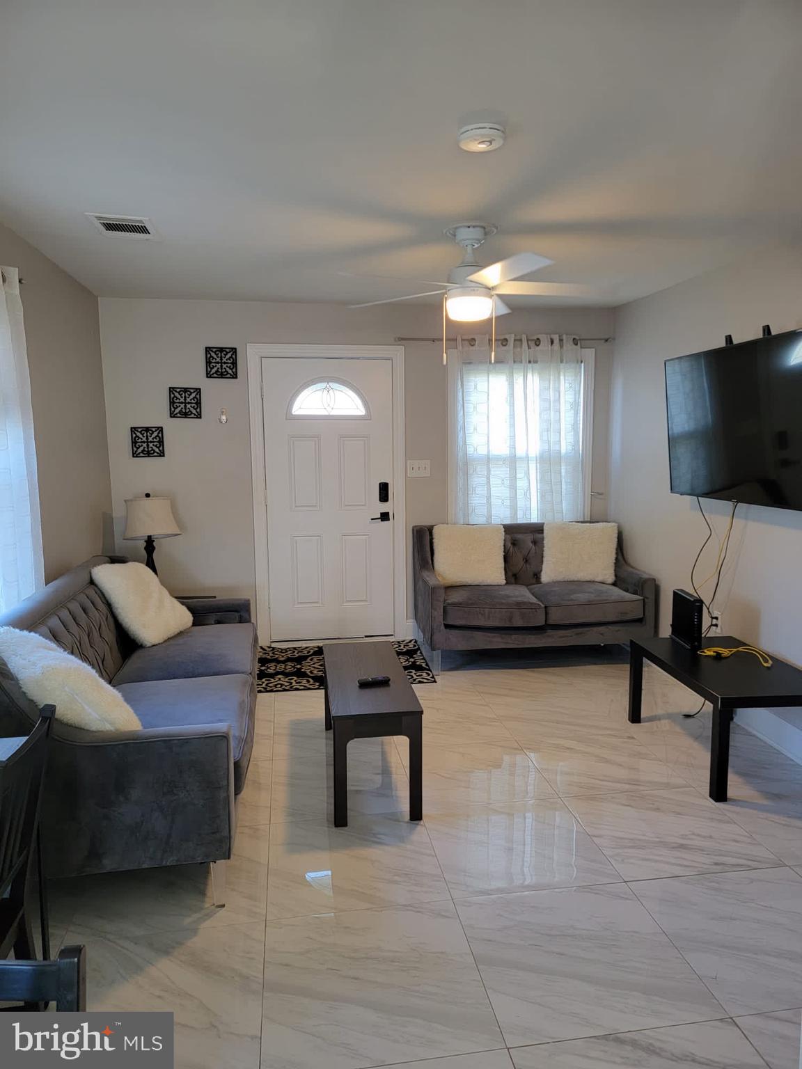 PRINCE WILLIAM PARKWAY - Residential Lease