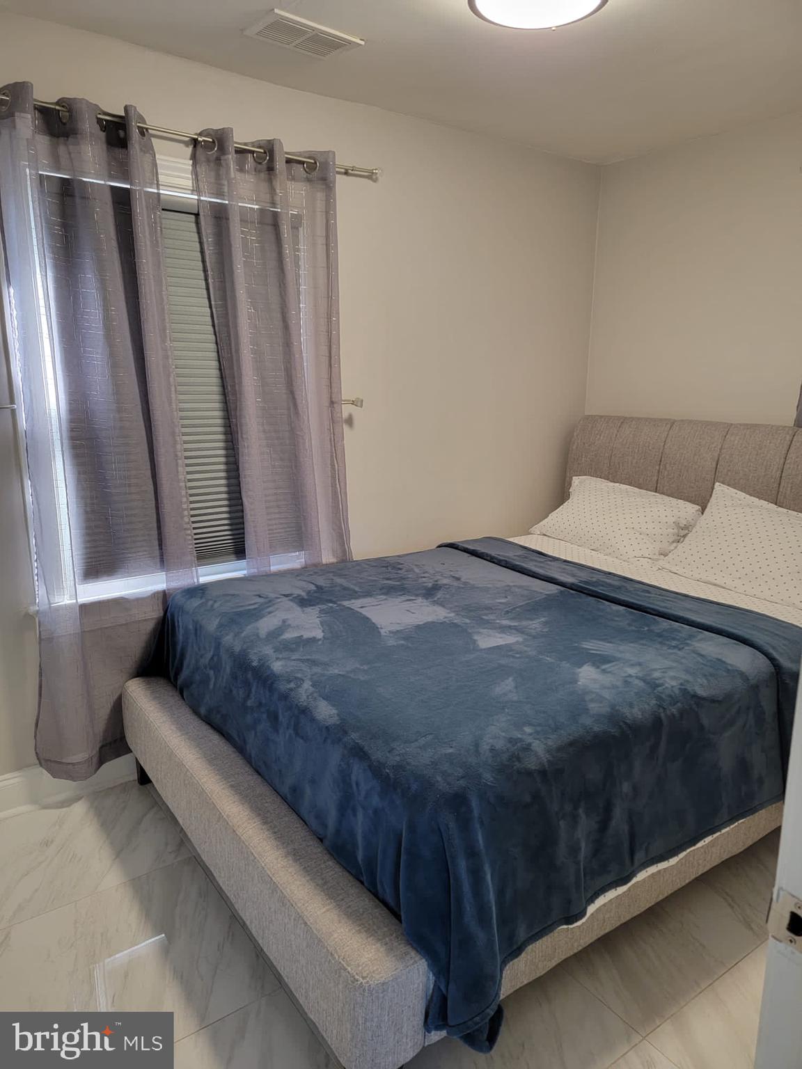 PRINCE WILLIAM PARKWAY - Residential Lease