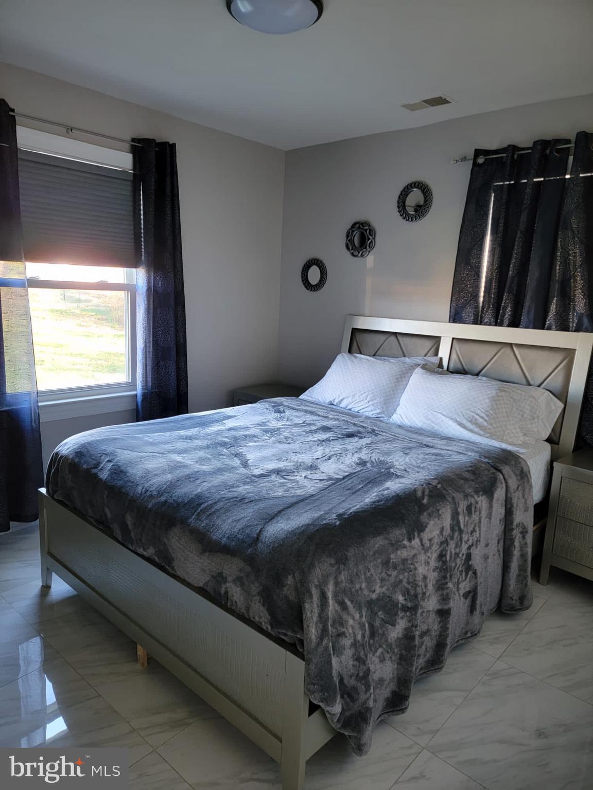 PRINCE WILLIAM PARKWAY - Residential Lease