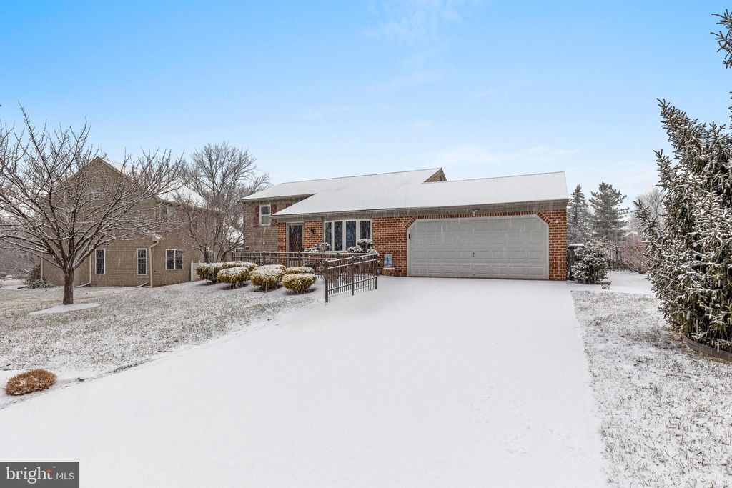 Photo of 71 South Avenue W, LANDISVILLE, PA 17538 (MLS # PALA2081918)