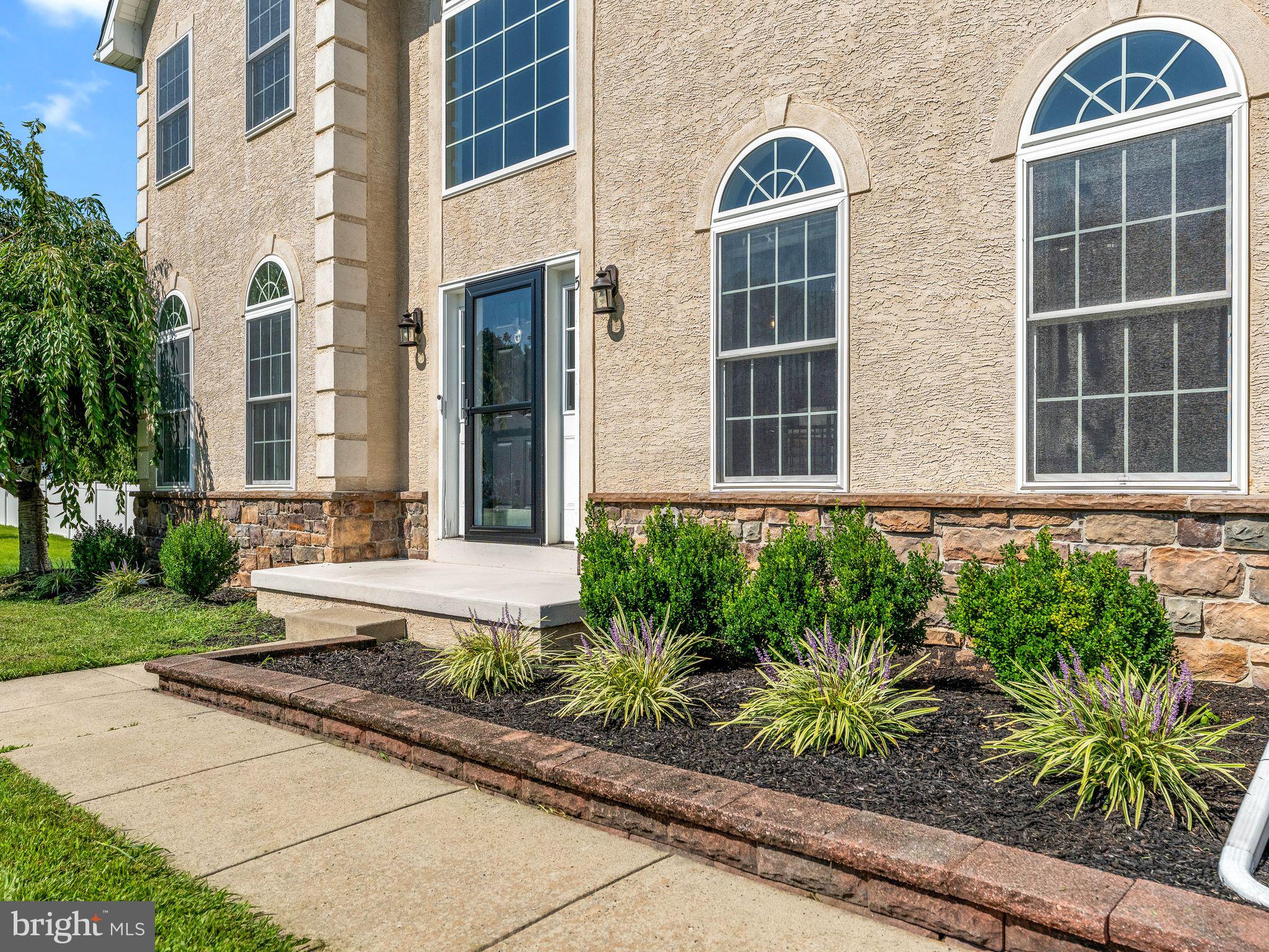 5 HIGH POINTE RIDGE