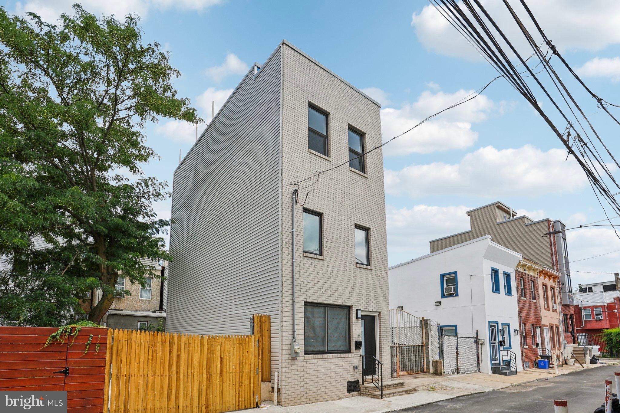 NORRIS SQUARE - Residential