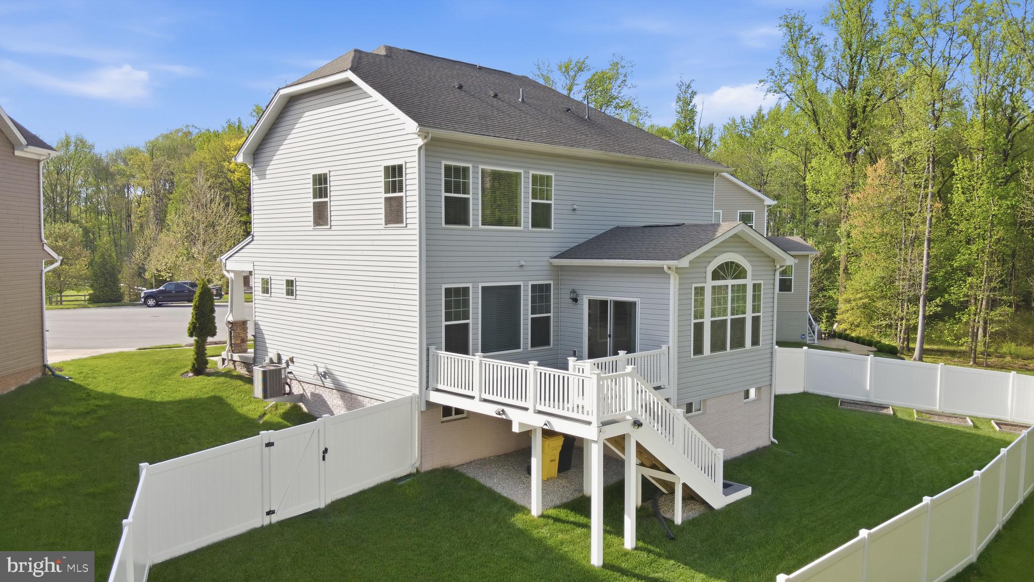 6931 GALESBURY COURT