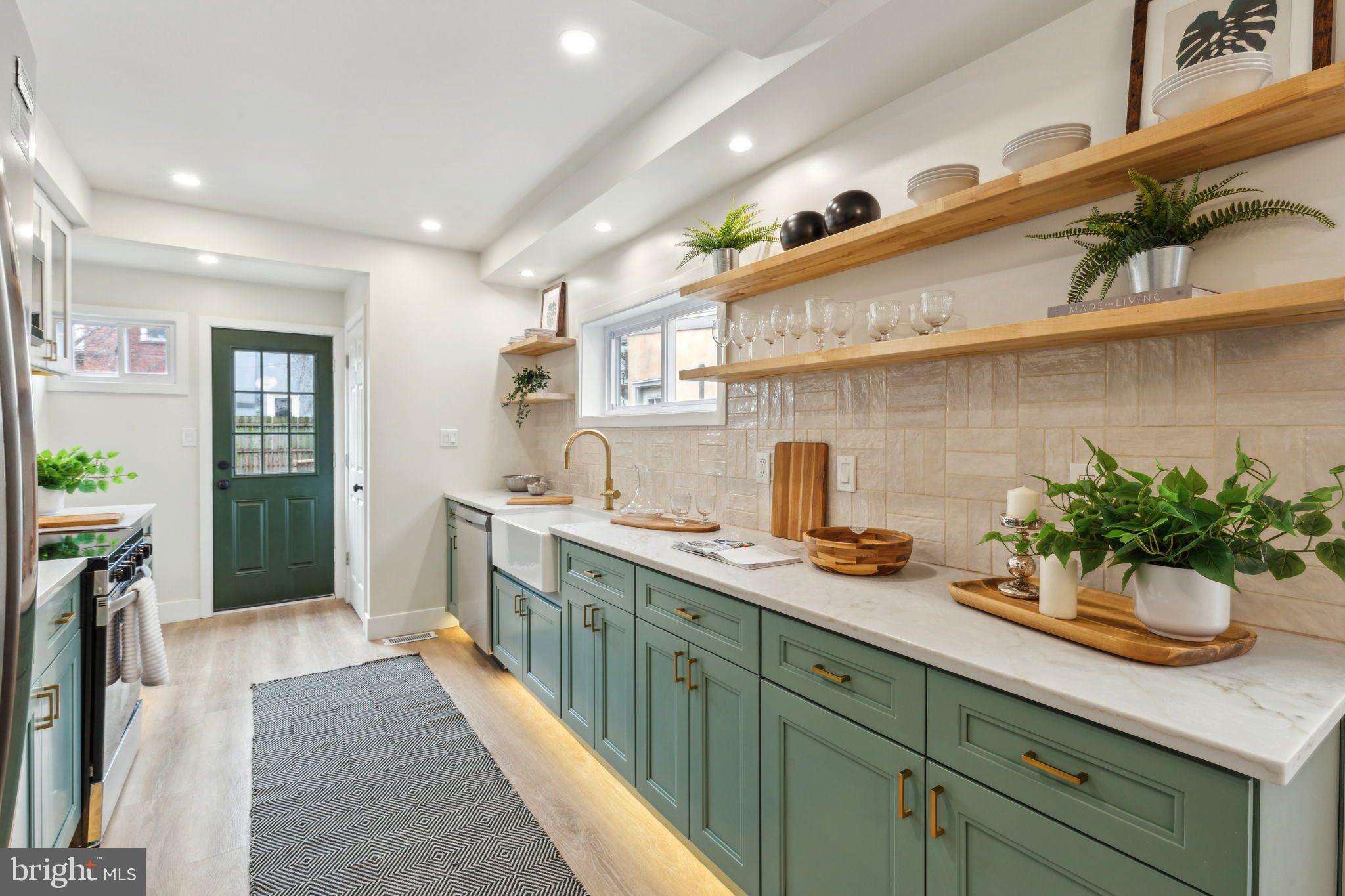 EAST KENSINGTON - Residential
