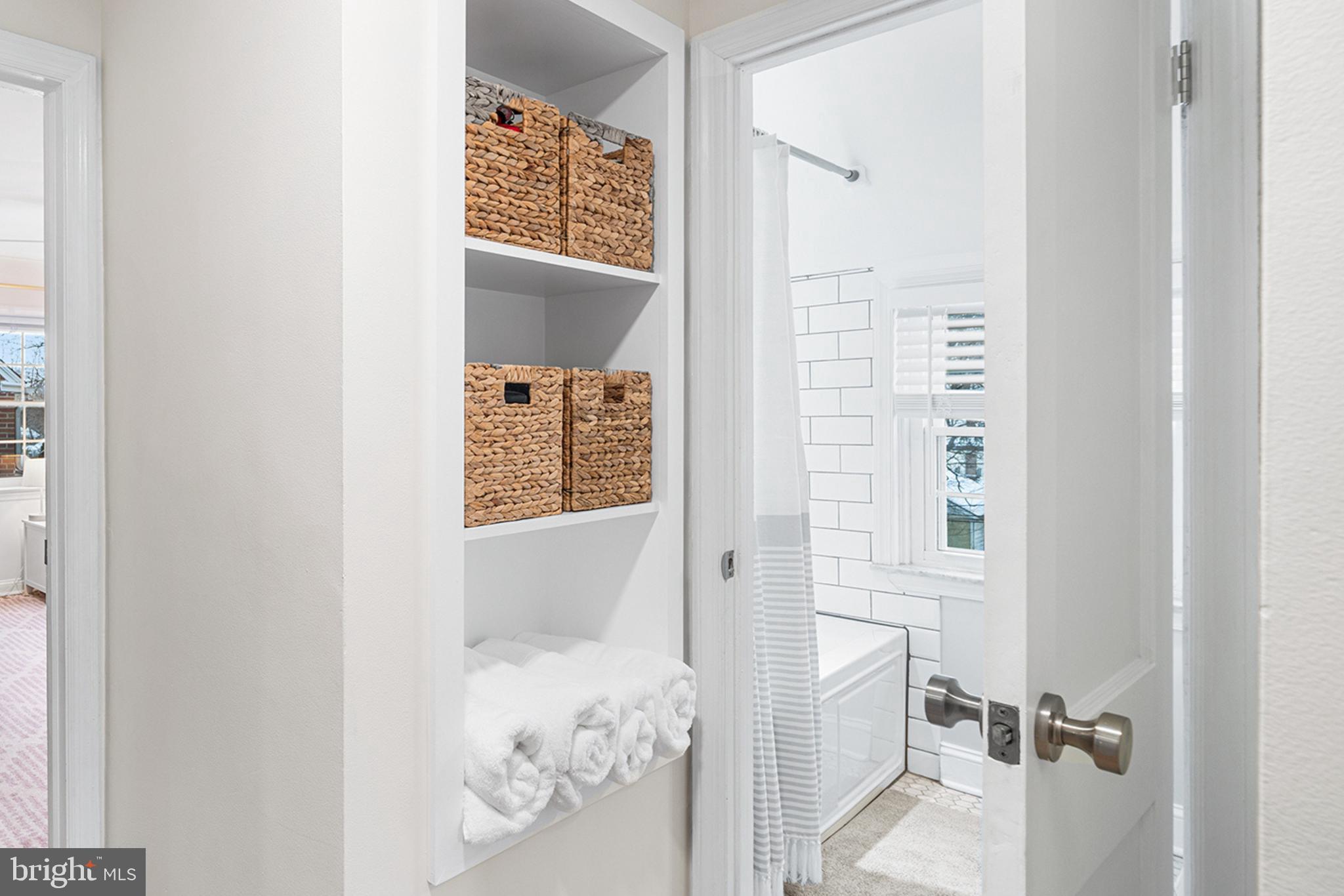 PAOLI MANOR - Residential