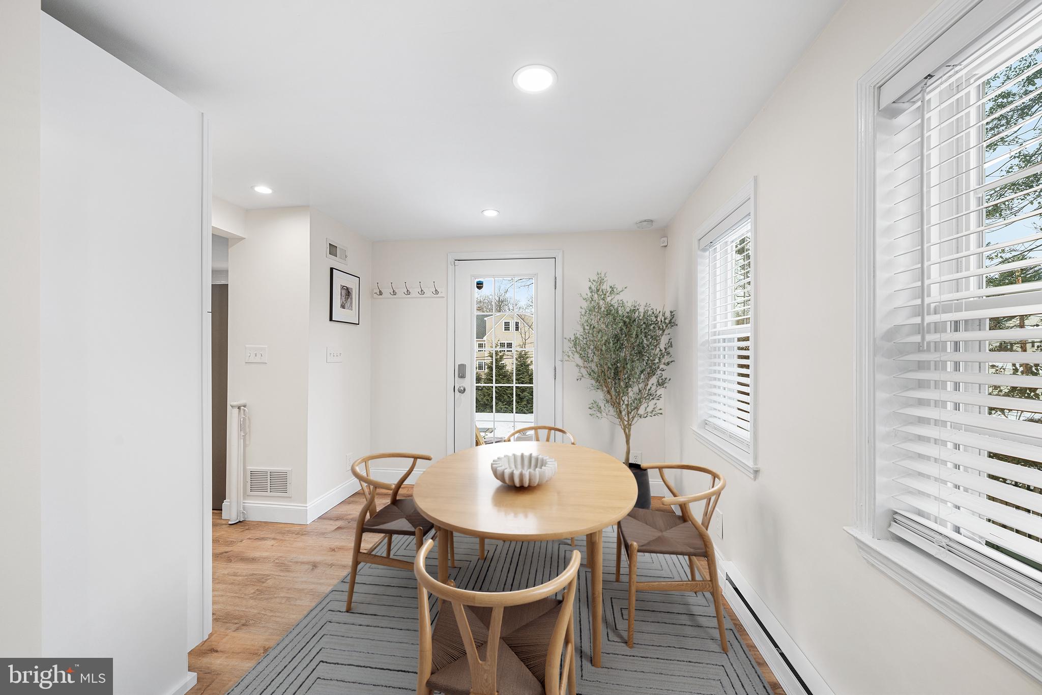 PAOLI MANOR - Residential