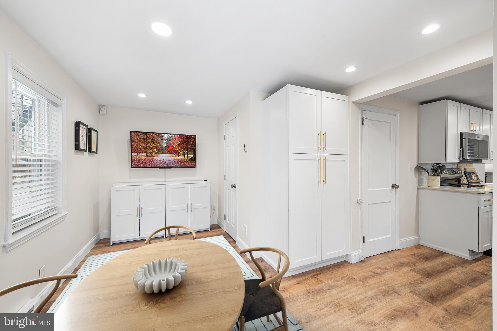 PAOLI MANOR - Residential