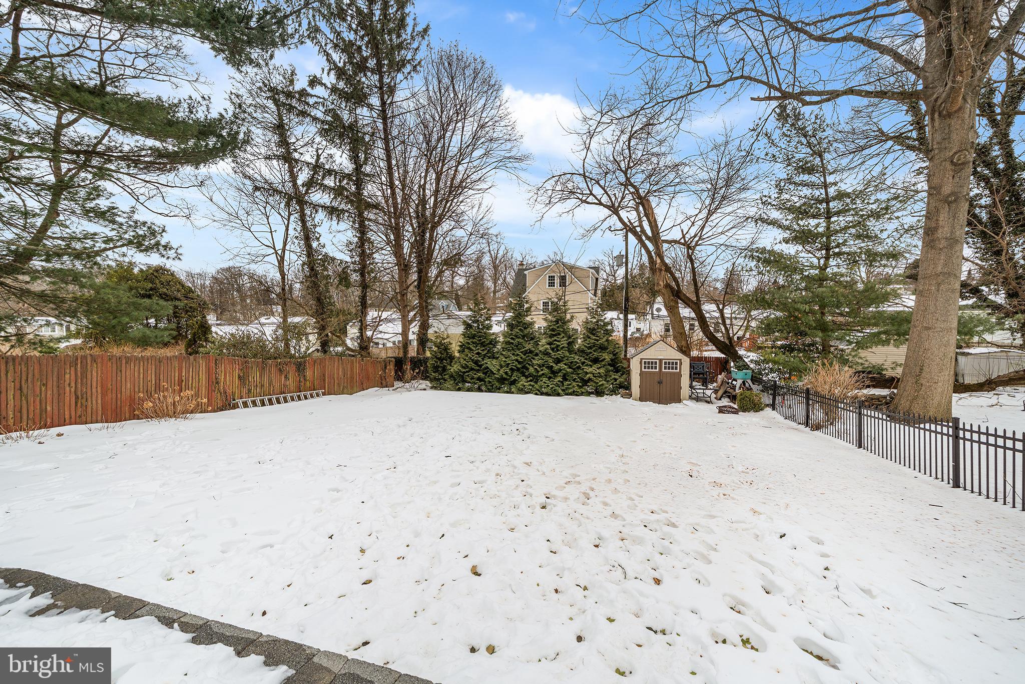 PAOLI MANOR - Residential