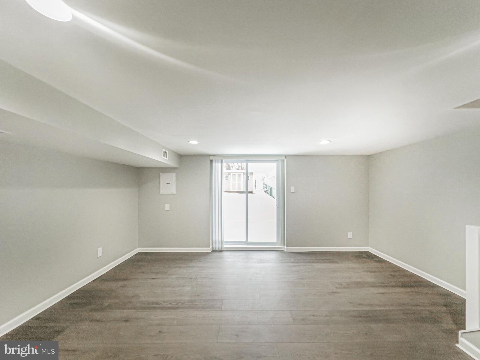 SOMERTON - Residential