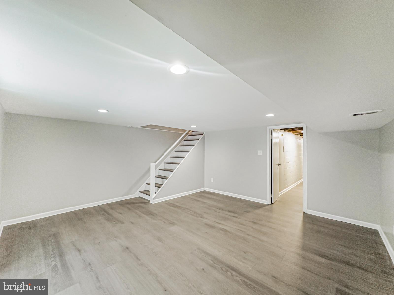 SOMERTON - Residential